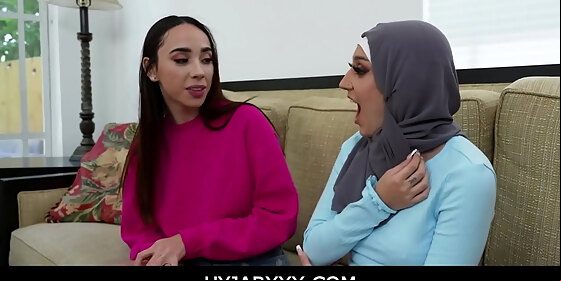 hyjabxxx halal hijabi teen harams on room mates influence
